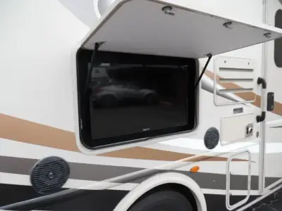 2018 Thor Motor Coach WINDSPORT 31Z photo 5