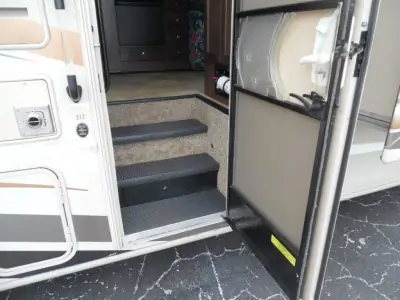 2018 Thor Motor Coach WINDSPORT 31Z photo 6
