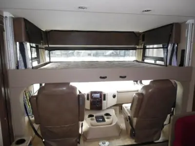 2018 Thor Motor Coach WINDSPORT 31Z photo 14