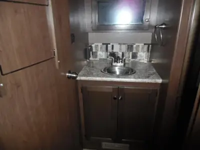 2018 Thor Motor Coach WINDSPORT 31Z photo 18