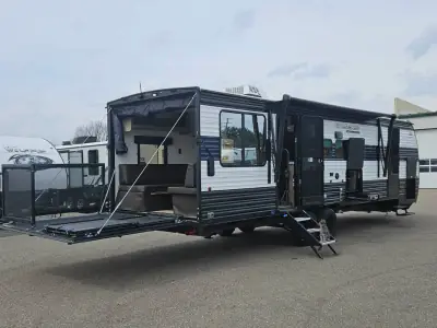 2026 Forest River Cherokee Grey Wolf 24RRT photo 9