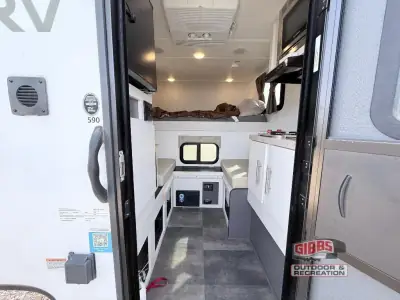 2023 Travel Lite Super Lite 590SL photo 9