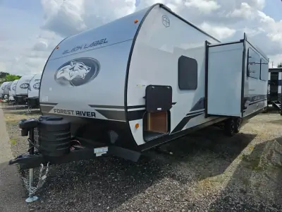 2027 Forest River Cherokee Grey Wolf 26KFBL photo 4