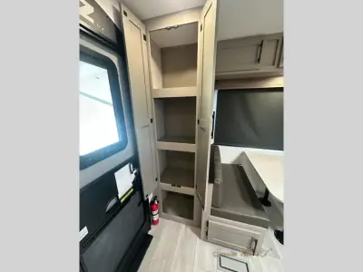 2027 K-Z Connect C271RL photo 25