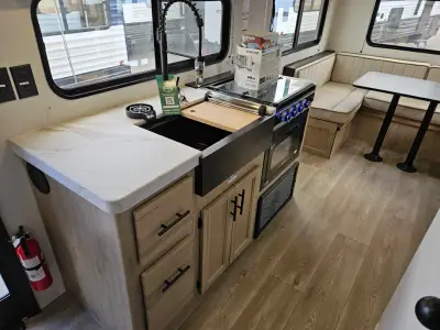2027 Forest River Cherokee Grey Wolf 20RDSE photo 19