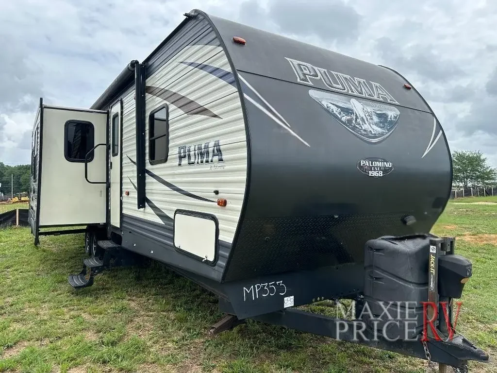 2018 Palomino Puma 32-BHKS exterior