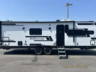 2027 Forest River Grand Surveyor 268FKBS photo 3