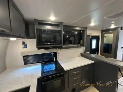 2027 Forest River Grand Surveyor 268FKBS photo 32