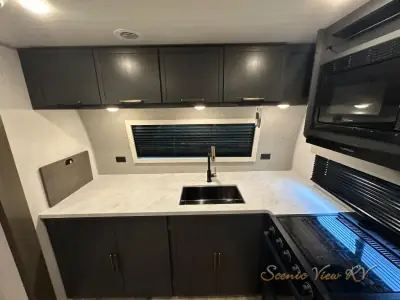 2027 Forest River Grand Surveyor 268FKBS photo 30