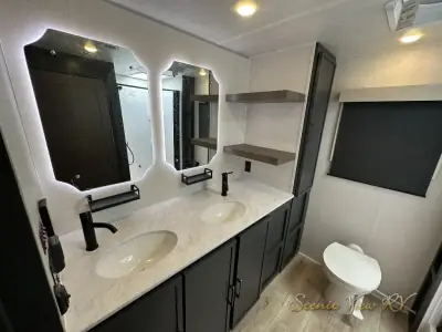 2027 Forest River Grand Surveyor 268FKBS photo 57