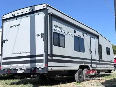 2021 Pacific Coachworks Surf Side 28FSB photo 4