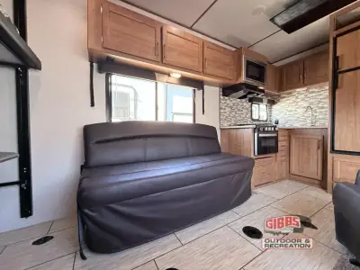 2021 Pacific Coachworks Surf Side 28FSB photo 13