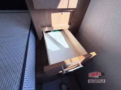 2021 Pacific Coachworks Surf Side 28FSB photo 32