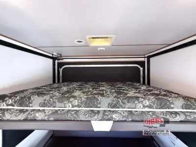 2021 Pacific Coachworks Surf Side 28FSB photo 11