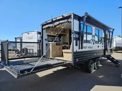 2027 Forest River Cherokee Grey Wolf 18RR photo 6
