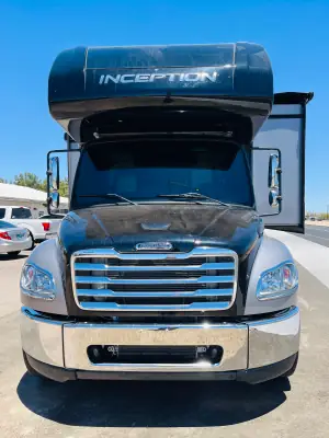 2025 Thor Motor Coach INCEPTION 38DA photo 7