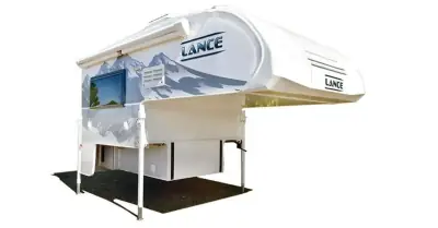 2022 Lance Truck Camper Short Bed 855S photo 2