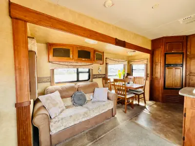 2011 Jayco EAGLE SUPER LITE 31.5 RLDS photo 16