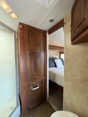 2011 Jayco EAGLE SUPER LITE 31.5 RLDS photo 24