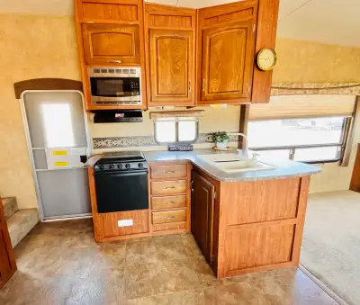 2011 Jayco EAGLE SUPER LITE 31.5 RLDS photo 14