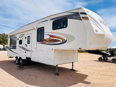 2011 Jayco EAGLE SUPER LITE 31.5 RLDS photo 7