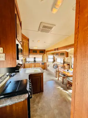 2011 Jayco EAGLE SUPER LITE 31.5 RLDS photo 18