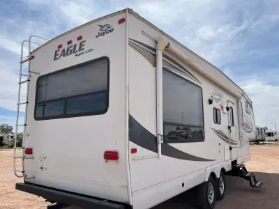 2011 Jayco EAGLE SUPER LITE 31.5 RLDS photo 5