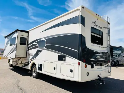 2021 Coachmen MIRADA 350S photo 5