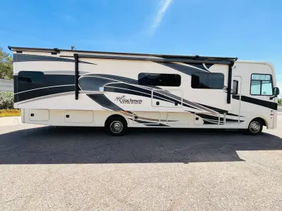 2021 Coachmen MIRADA 350S photo 8