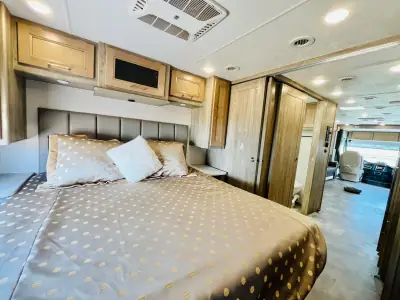 2021 Coachmen MIRADA 350S photo 22