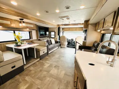 2021 Coachmen MIRADA 350S photo 27