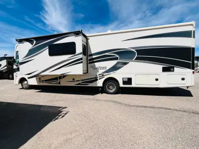 2021 Coachmen MIRADA 350S photo 4