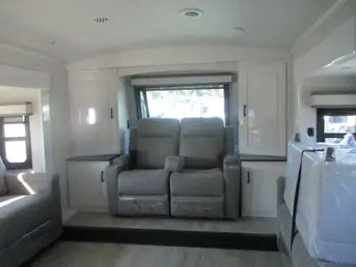 2026 Jayco Pinnacle 39FLOK photo 10