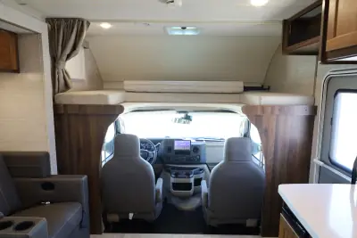 2022 Winnebago Minnie Winnie 31K photo 22