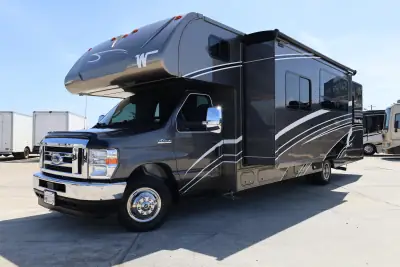 2022 Winnebago Minnie Winnie 31K photo 4