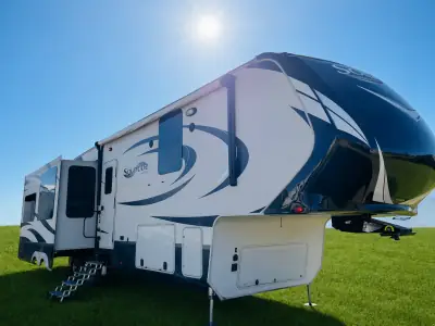 2017 Grand Design SOLITUDE 369RL