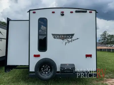 2023 Forest River Wildwood 32BHDSX photo 6
