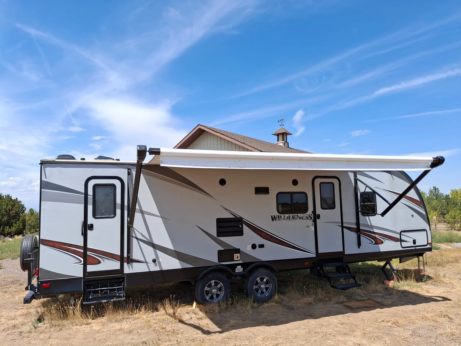 2018 HEARTLAND WILDERNESS exterior