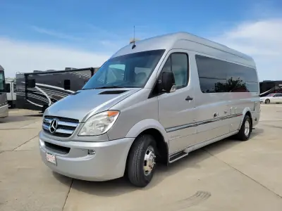 2013 Airstream Interstate 22 photo 2