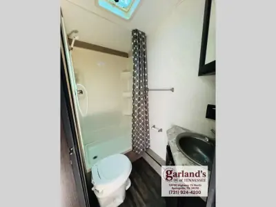 2017 Jayco Octane Super Lite 222 photo 17