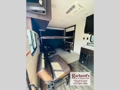 2017 Jayco Octane Super Lite 222 photo 9