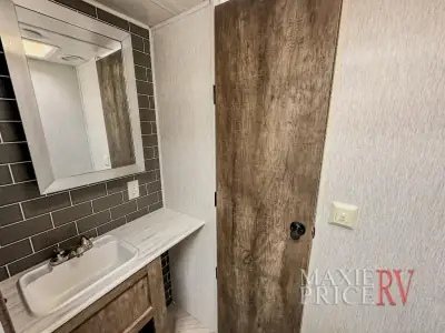 2022 Forest River Salem 27RK photo 13