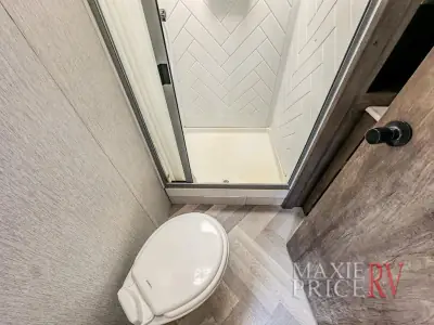 2022 Forest River Salem 27RK photo 11