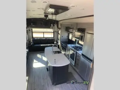 2022 Jayco Pinnacle 36FBTS photo 13