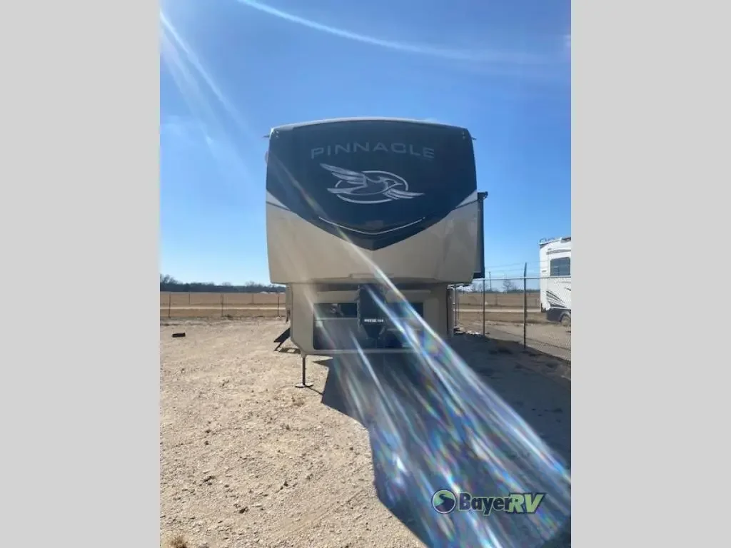 2022 Jayco Pinnacle 36FBTS exterior