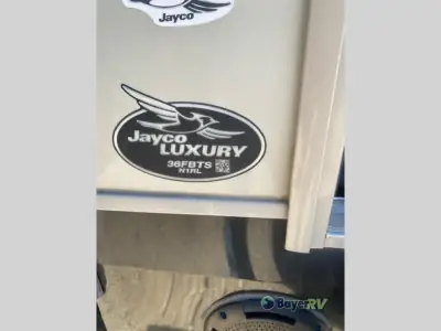 2022 Jayco Pinnacle 36FBTS photo 18