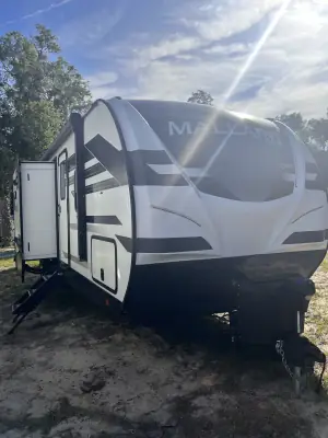 2023 Heartland MALLARD M33 photo 2