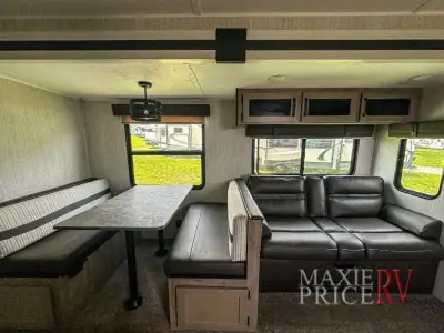 2022 Palomino Puma 32BH2B photo 16