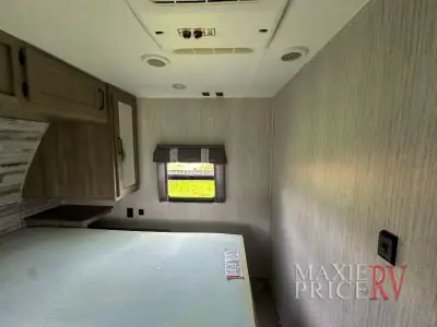 2022 Palomino Puma 32BH2B photo 45