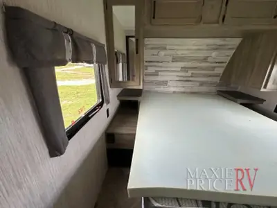 2022 Palomino Puma 32BH2B photo 44